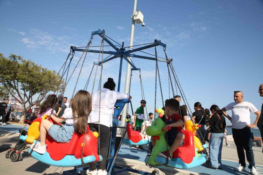 Çocuklar, Türkiye’nin Otomobili Togg İle Buluştu