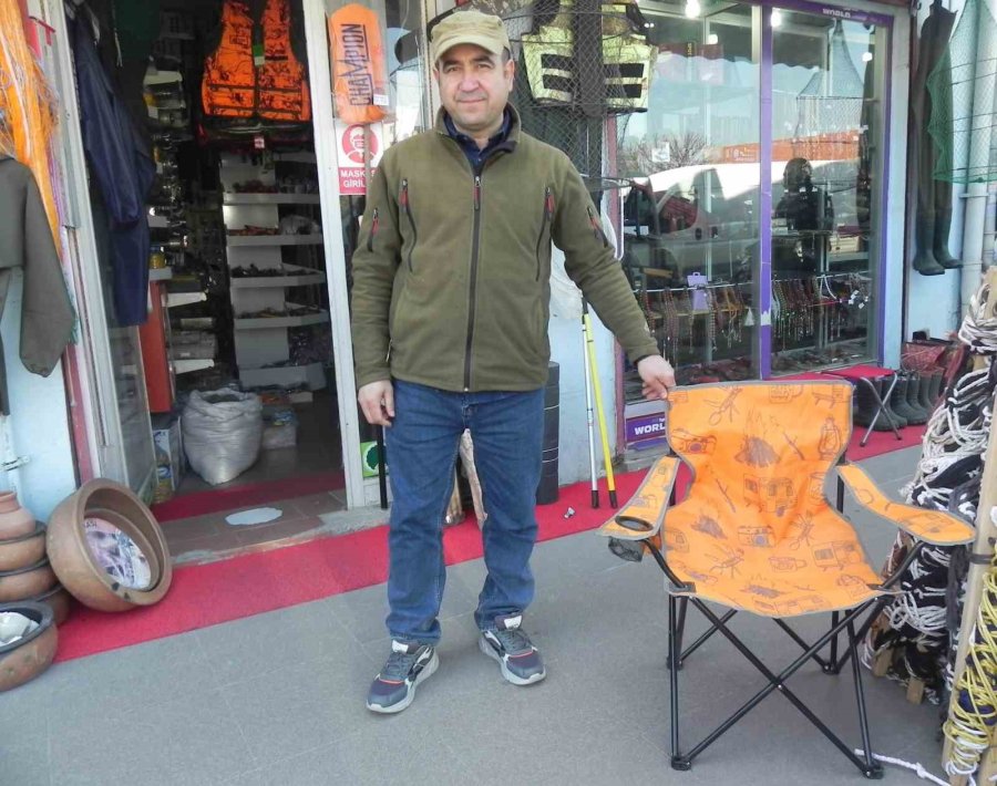 Havalar Isınıyor, Kamp Sandalyesi Satışı Hızlanıyor