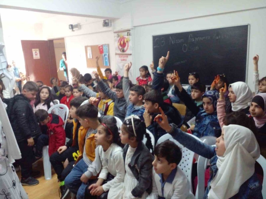 Eskişehir’de Yaşayan Iraklı Türkmen Çocukların Ramazan Ve 23 Nisan Bayramı Coşkusu