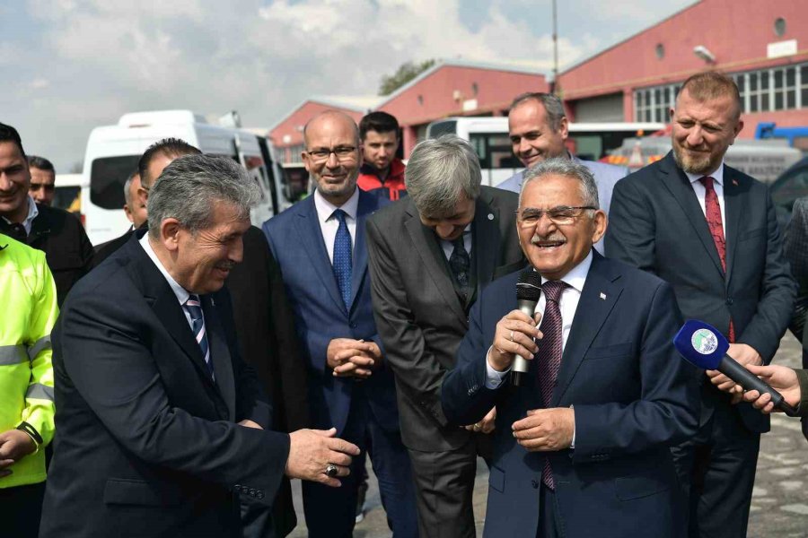 Başkan Büyükkılıç: "kayseri Büyükşehir Belediyesi Bir Markadır"