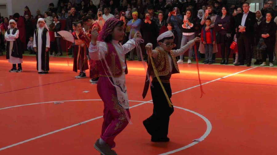 Minikler 23 Nisan’da Depremzedeleri Andı