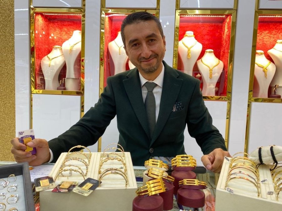 Altına Talep Yoğun