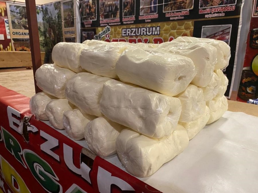 Yöresel Ürünler Fuarı’nda Depremzede Esnafa Destek