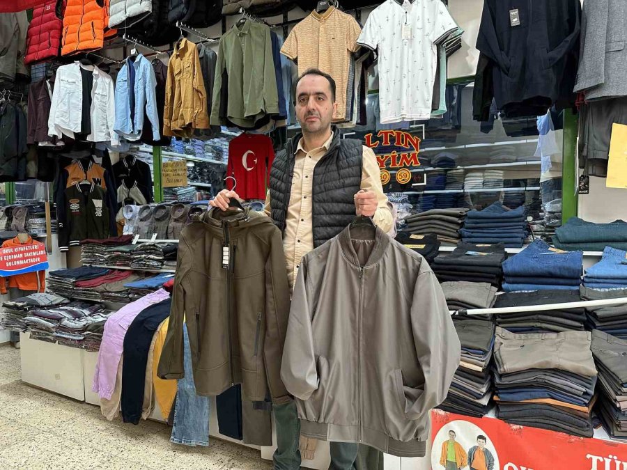 Mevsimlik Mont Satışları Günlük Sıcaklığa Göre Değişiyor