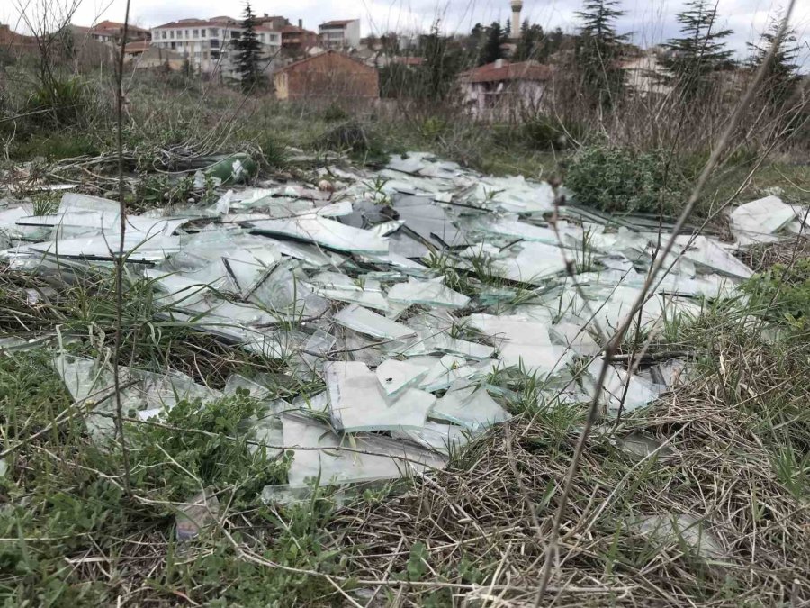 Cam Parçaları Yangın Konusunda Tedirgin Etti