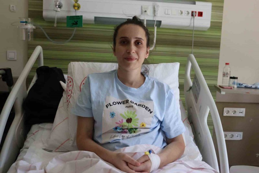 79 Gündür Tedavisi Devam Eden Depremzede, Önce Sağlığına Sonra Kızına Kavuşmak İstiyor