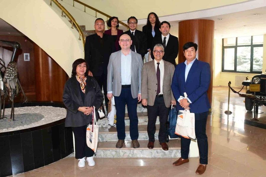 Budi Luhur Üniversitesi’nden Anadolu Üniversitesi’ne Ziyaret