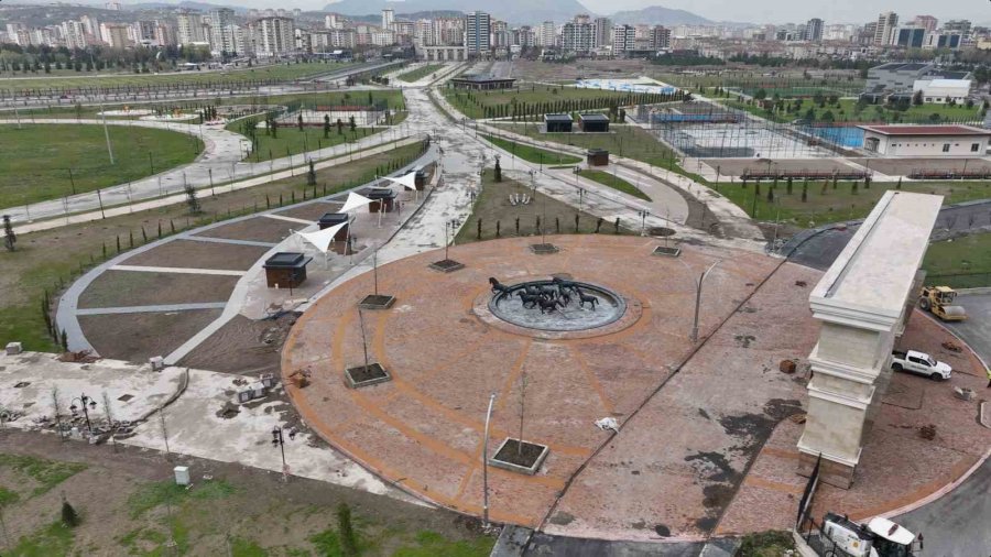 Büyükkılıç: "türkiye’nin En Büyük Ve En Yeşil Millet Bahçesi Gün Sayıyor"