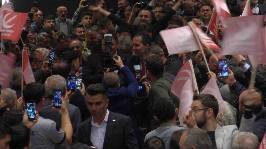 Fatih Erbakan: “7’li Masa Denilen Karanlık Bir Blokla Karşı Karşıyayız”