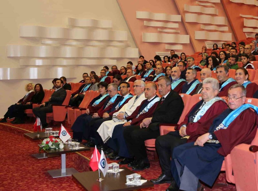 Esogü 2022 Yılı Ödülleri Sahiplerini Buldu