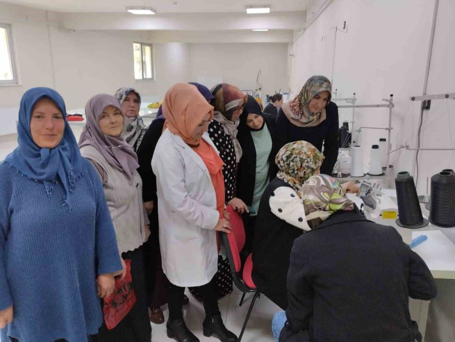 Büyükşehir Kaymek’ten İncesu’da Hazır Giyim Kursu