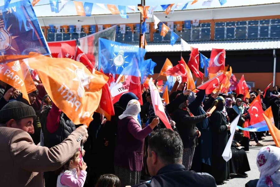 Bakan Akar’dan Terörle Mücadelede Kararlılık Mesajı