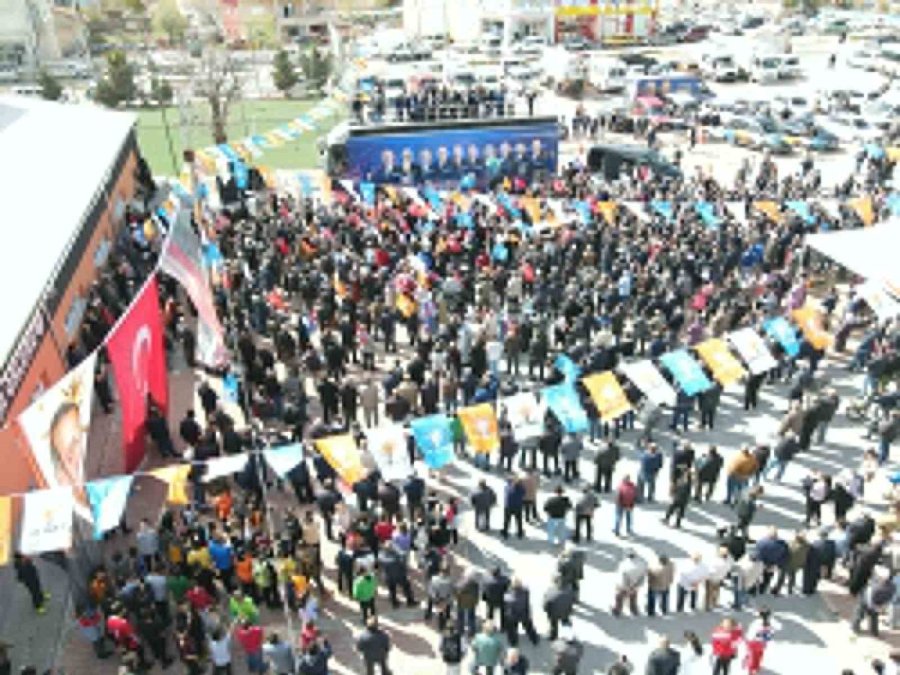 Bakan Akar’dan Terörle Mücadelede Kararlılık Mesajı