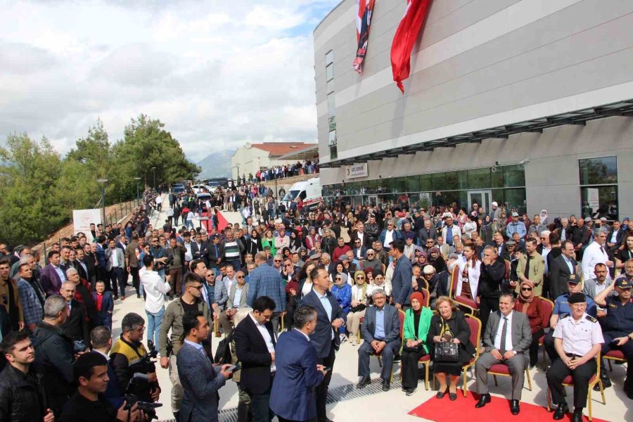 50 Yataklı Kumluca Devlet Hastanesi Ek Binası Törenle Hizmete Açıldı