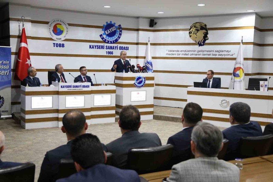 Bakan Akar: "cumhurbaşkanımızın Savunma Sanayiine Olan Israrı Bütün Sistemi Hareketlendirdi”