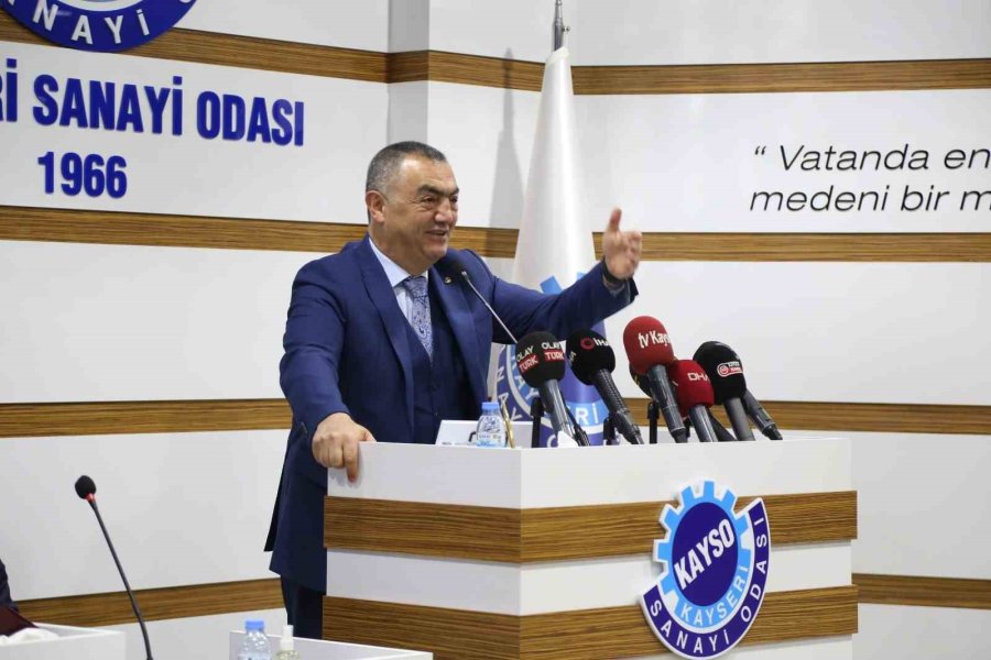 Bakan Akar: "cumhurbaşkanımızın Savunma Sanayiine Olan Israrı Bütün Sistemi Hareketlendirdi”