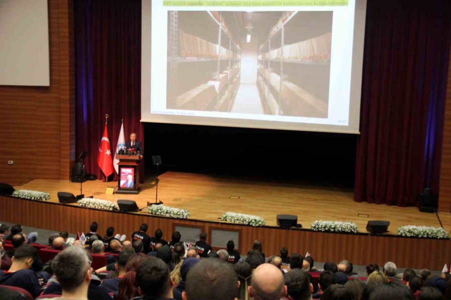 Bakan Akar: "ermenistan’ı Destekleyenler Dünya Ve Kendi Tarihlerine Bakarak Utanmalıdır"