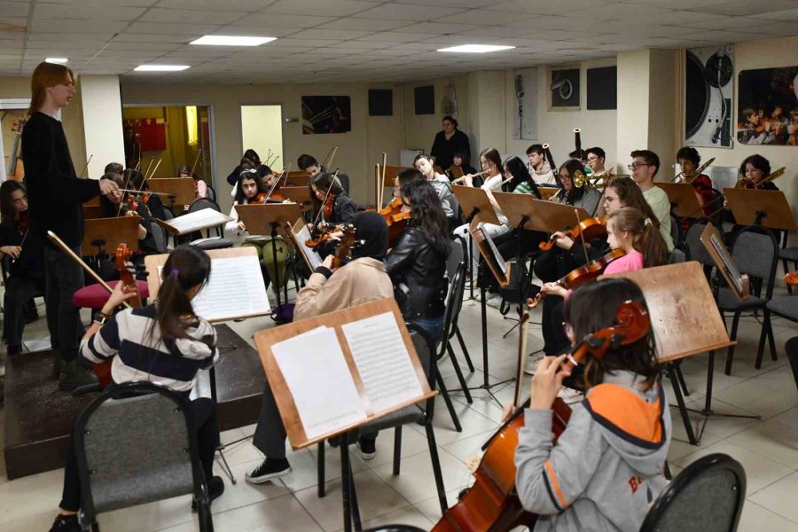 Muhteşem Konser Öncesi Son Provalar