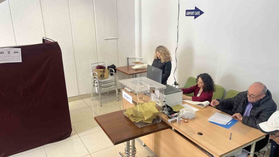 50 Yıl Sonra İlk Defa Oy Kullandı