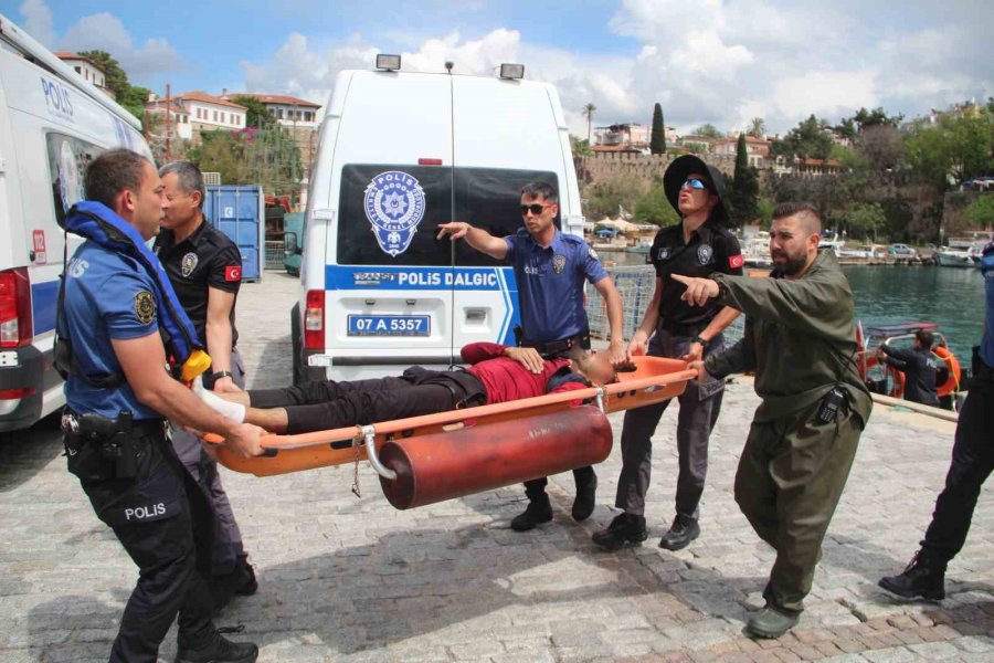 Falezlerde Manzara Keyfinin Sonu Hastanede Bitti