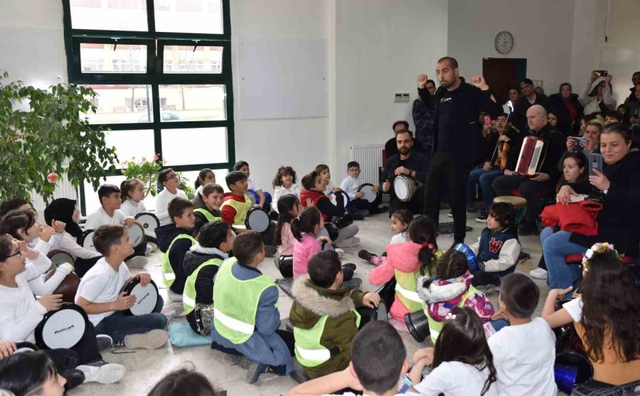 Eskişehir Valiliği Ve Esogü Hamer’den Depremzede Öğrenciler İçin Farklı Bir 23 Nisan Kutlaması