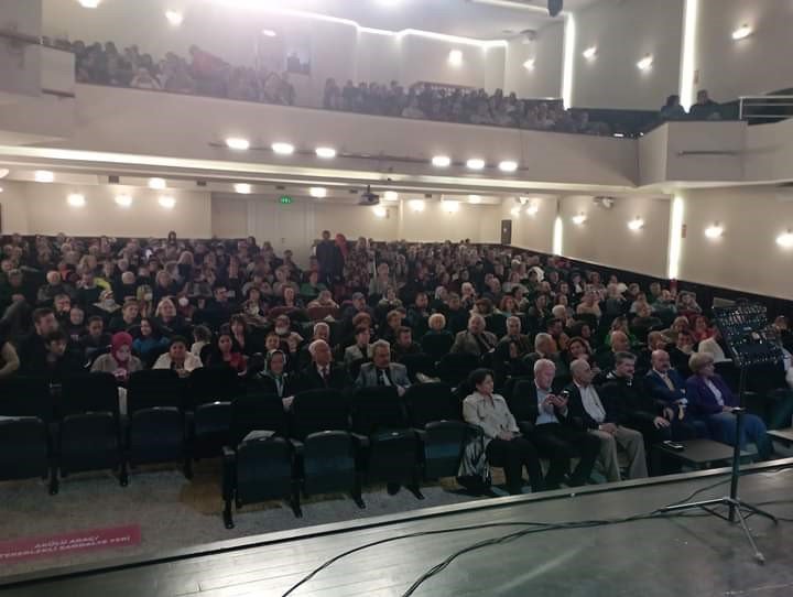 Kurtuluş Türk Halk Müziği Korosu’nun ‘doktor-hekim-tabip’ Türküleri Konseri Yoğun İlgi Gördü