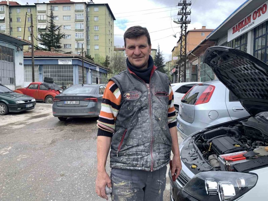 Küçük Sanayi Bölgesine Sağlam Giren Araç Arızalı Çıkıyor