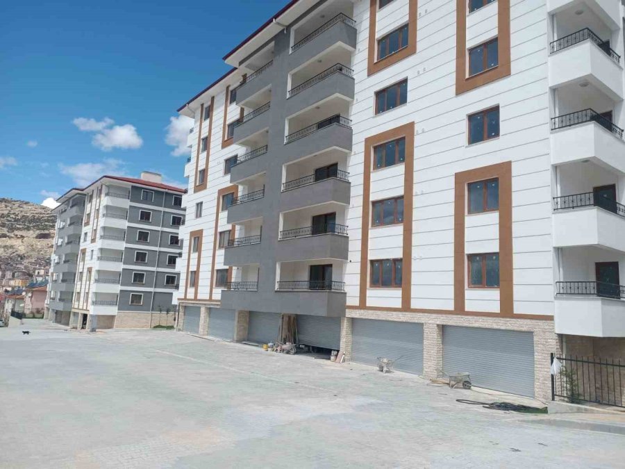 Karaman’da 156 Kentsel Dönüşüm Konutu Hak Sahiplerine Teslim Edildi