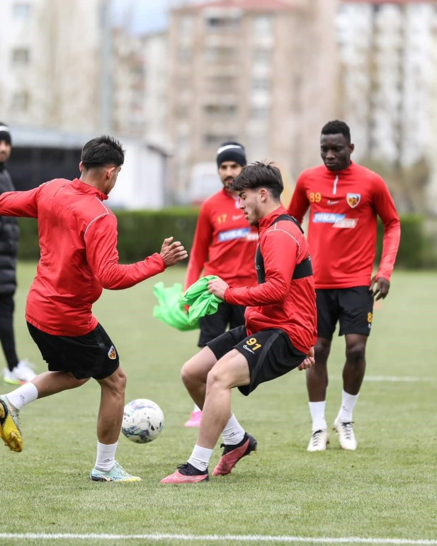 Kayserispor, Konyaspor Maçı Hazırlıklarını Sürdürdü
