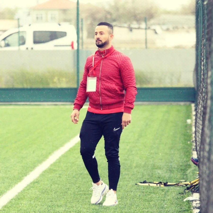 Kocasinan Şimşekspor U-18 Takımı Namağlup Şampiyon