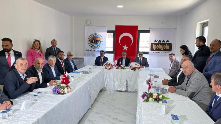 Sosyal Tesis Açılışında Konuşan Bakan Dönmez, Gıda Ve Enerjiye Dikkat Çekti