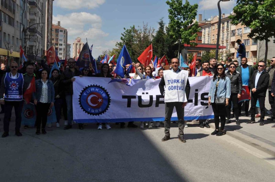 Eskişehir’de 1 Mayıs Coşkuyla Kutlandı