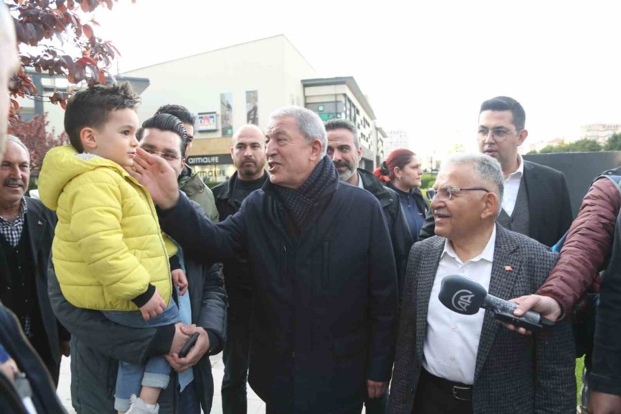 Bakan Akar, Bakan Nebati Ve Başkan Büyükkılıç’tan Avm Ziyareti