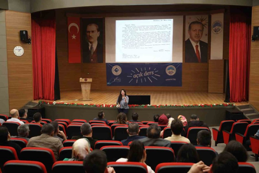 Melikgazi Personeline Etkili İletişim Semineri