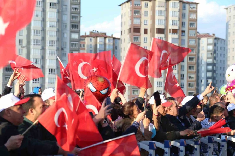 Bakan Akar: "hiçbir İşçinin Hakkını Yedirmedik Yedirmeyeceğiz”