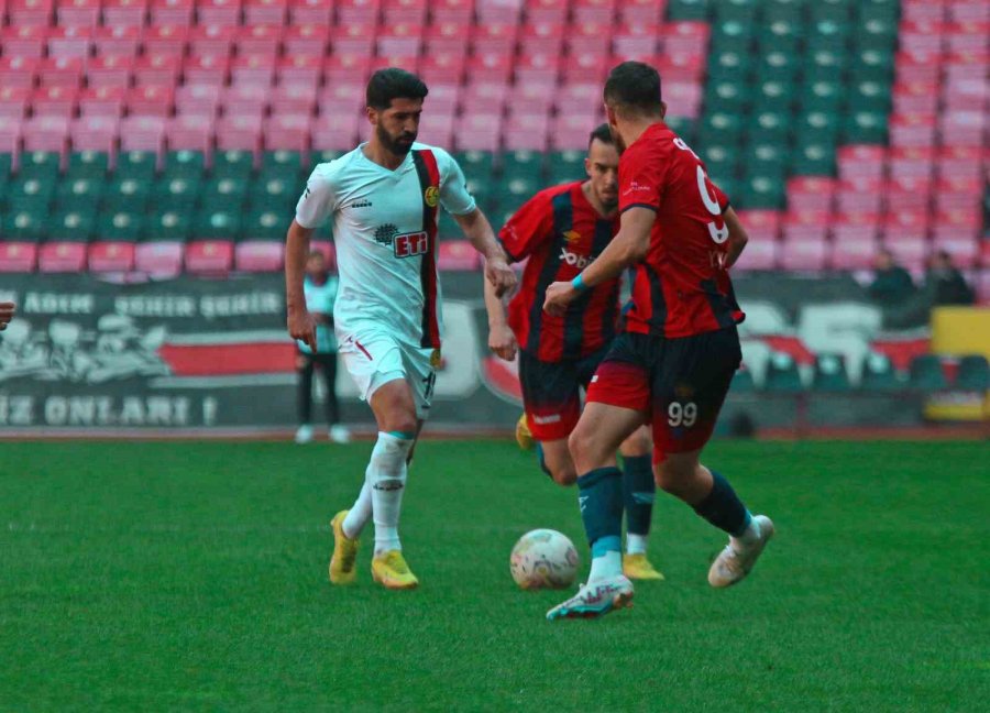Eskişehirspor Lideri Devirerek Ligde Kalma Umutlarını Sürdürdü