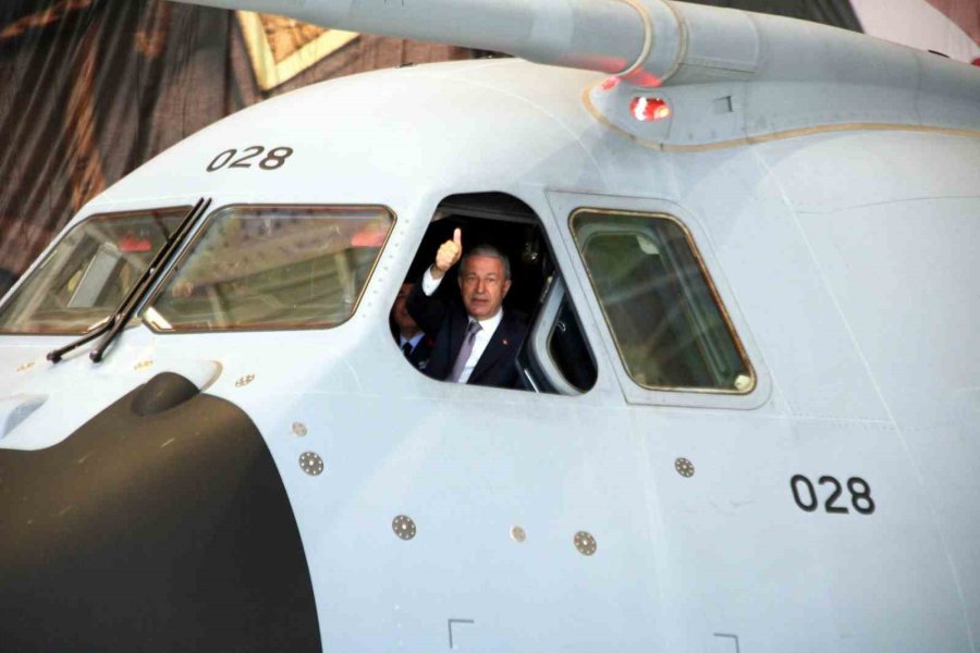 Bakan Akar: "en Kısa Zamanda Milli Denizaltımızı Denizlerimizde, Milli Muharip Uçağımızı Semalarımızda Göreceğiz"