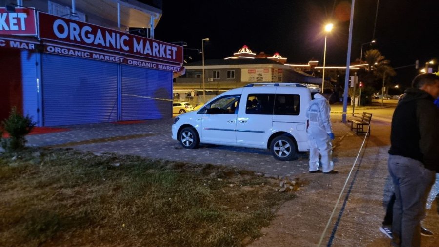 Manavgat’ta Silahlı Ağaç Sökme Ve Branda Kesme Kavgası: 2’si Ağır 5 Yaralı