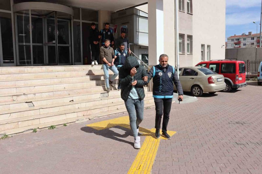 "oyun Konsolu Satıyoruz" Diyerek 260 Bin Tl Dolandırdılar