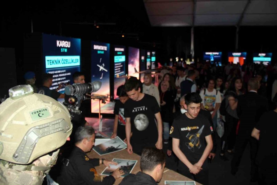 Kayseri’de Solotürk Pilotlarına Yoğun İlgi