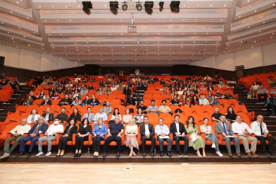 Akdeniz Üniversitesi Tıp Fakültesi’nden Yenilikçi Eğitim Modeli