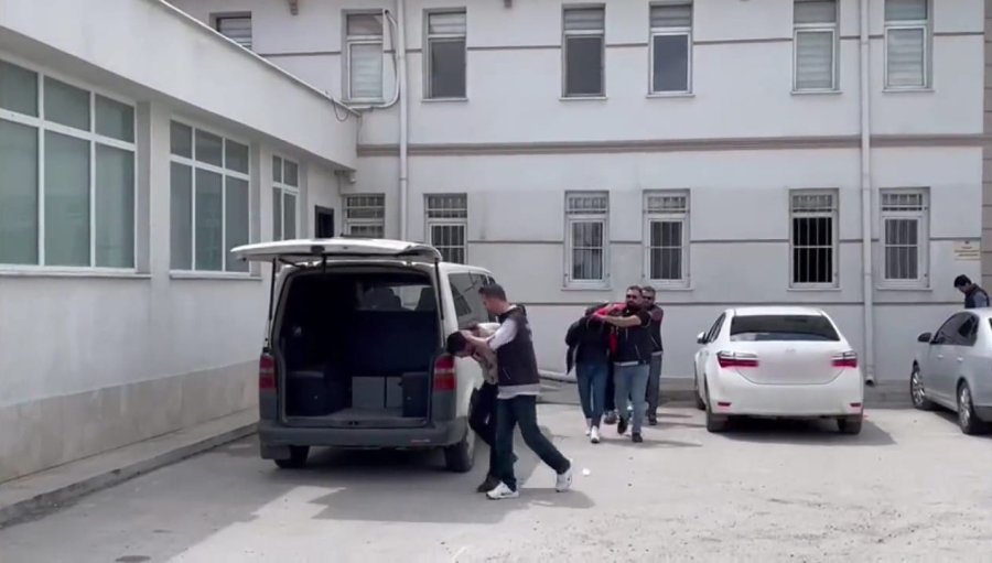 Midesinde Eroinle Yakalandı, “ben İçici Değil, Yutucuyum” Dedi