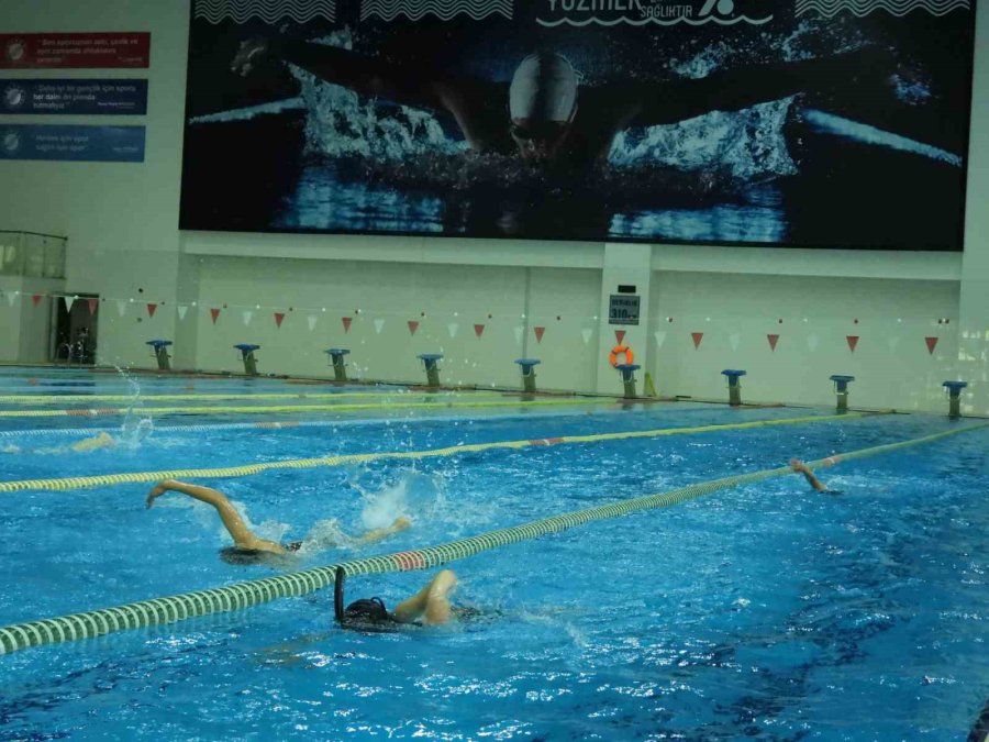 Kepez’in Yüzücüleri Gururlandırdı