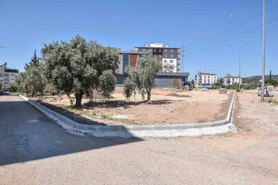 Kepez Belediyesi 717 Olan Mahalle Parklarının Sayısını Artırıyor