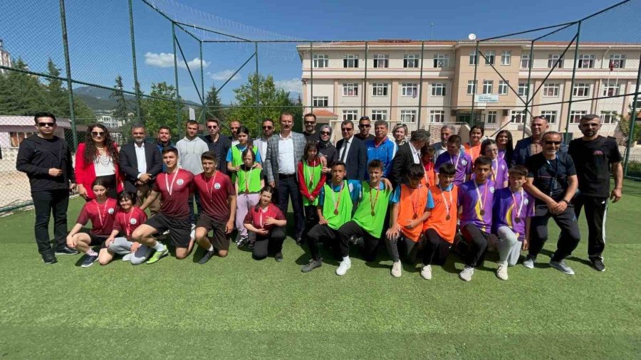 Kumluca’da Down Sendromlular Futbol İl Şampiyonası Yapıldı