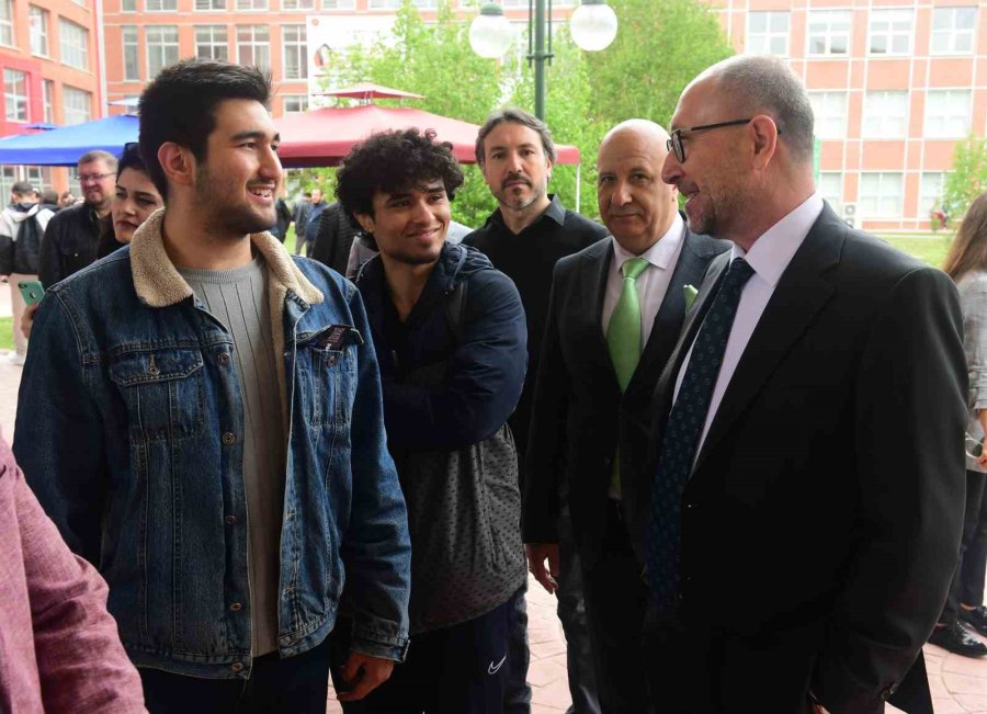 Binlerce Genç Yeteneğin Kariyer Fırsatları İçin Bir Araya Geldiği İkaf’23 Sona Erdi