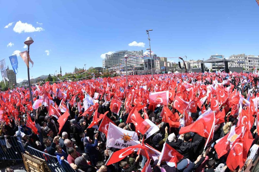 Başkan Büyükkılıç, Büyük Kayseri Mitingi’nde Konuştu