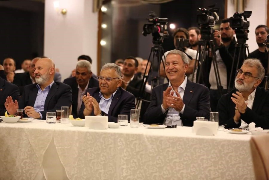 Kanider’de Coşkulu Buluşma