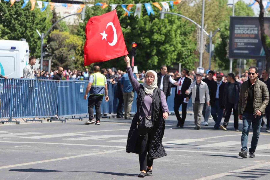 Kayserililerin "erdoğan" Sevgisi