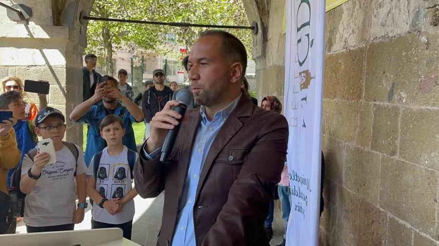 53 Ülkeden 115 Sanatçının Resimleri Niğde’de Sergilendi